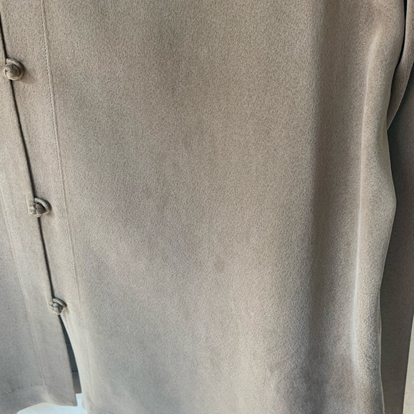 100% silk Eileen Fisher Shirt - Picture 6 of 7